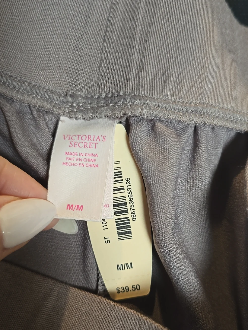 Victoria's Secret Satin Pull-On Pants NWT Size Medium